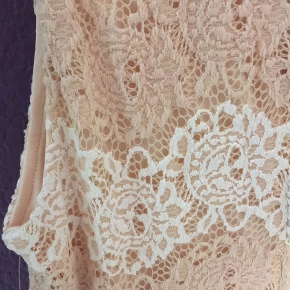 Cute crochet stripe dress w/ high neck - Picture 4 of 4